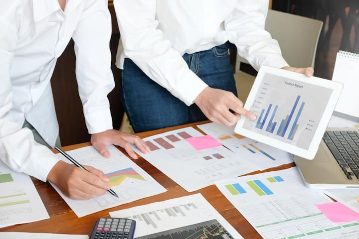 How to Effectively Manage Business Finances and Budgets post image