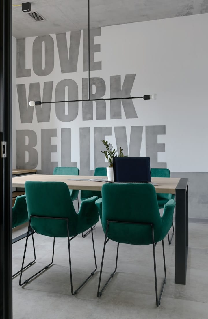 Creating a Positive and Productive Work Environment post image